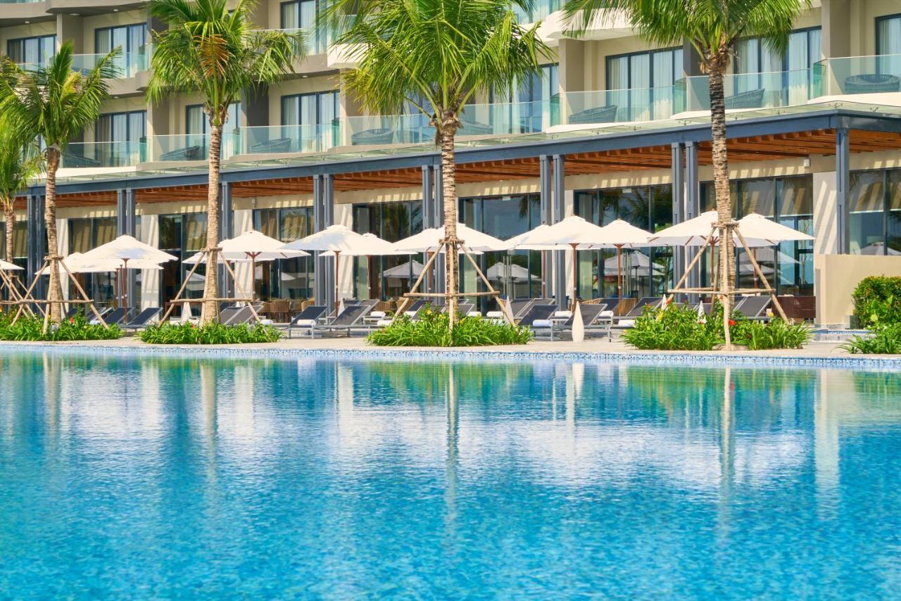 富国岛瑞享别墅及公寓 外观 照片 The pool at the hotel
