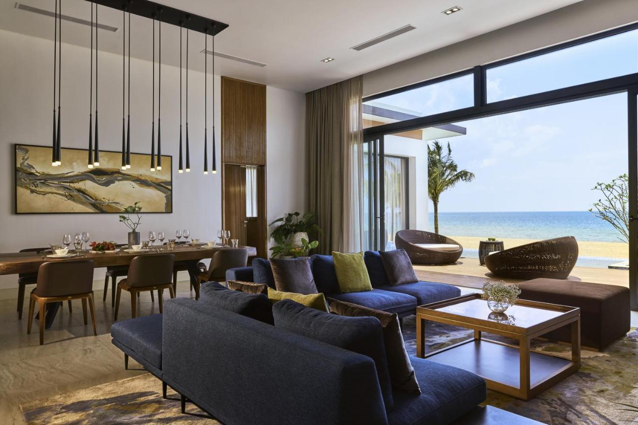 富国岛瑞享别墅及公寓 外观 照片 The interior of a villa at the resort